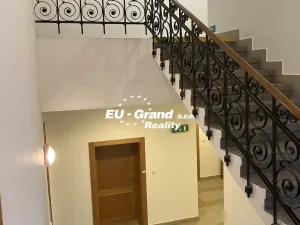 Pronájem atypického bytu, Varnsdorf, 5. května, 151 m2