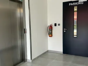 Pronájem bytu 3+kk, Praha, Návarovská, 83 m2