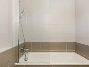 Pronájem bytu 3+kk, Praha, Návarovská, 83 m2