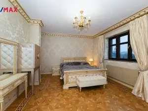 Pronájem rodinného domu, Praha - Kunratice, 450 m2