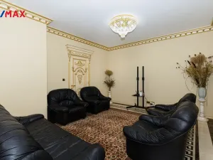 Pronájem rodinného domu, Praha - Kunratice, 450 m2