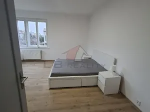 Pronájem bytu 4+1, Kolín, Štítarská, 100 m2