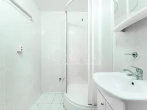 Prodej bytu 3+1, Praha - Modřany, Poljanovova, 62 m2