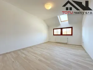 Pronájem bytu 3+1, Náchod, U Zastávky, 70 m2