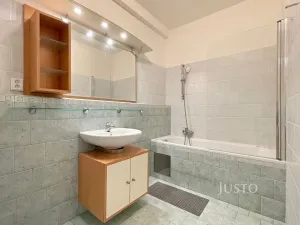 Pronájem bytu 2+1, Praha, Na okraji, 75 m2