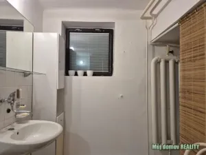 Pronájem bytu 1+1, Praha - Modřany, Kolářova, 35 m2