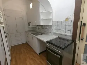 Prodej vícegeneračního domu, Lahošť, Švermova, 250 m2