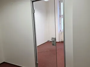 Pronájem kanceláře, Plzeň, náměstí Republiky, 60 m2