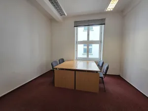 Pronájem kanceláře, Plzeň, náměstí Republiky, 60 m2