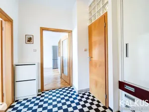 Pronájem bytu 3+kk, Hradec Králové, Smetanovo nábřeží, 70 m2