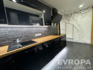 Prodej bytu 2+kk, Plzeň - Severní Předměstí, Křížkova, 76 m2