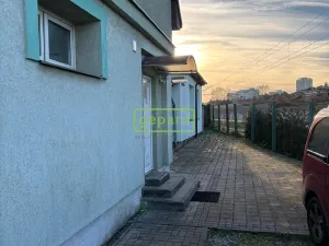 Pronájem skladu, Praha - Záběhlice, Zakrytá, 260 m2