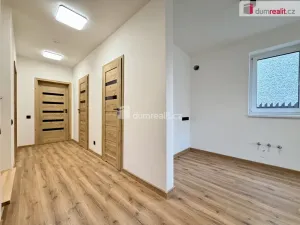 Prodej rodinného domu, Velká Jesenice, 160 m2