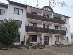 Pronájem bytu 1+1, Vysoký Chlumec, 33 m2