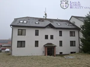 Pronájem bytu 1+1, Vysoký Chlumec, 33 m2