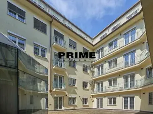 Pronájem kanceláře, Praha - Nové Město, Soukenická, 136 m2