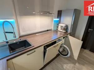 Prodej bytu 4+1, Cheb, Hrnčířská, 76 m2