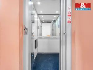 Pronájem komerční nemovitosti, Ústí nad Labem - Severní Terasa, Šrámkova, 32 m2