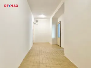 Pronájem bytu 2+1, Pardubice, Čs. armády, 60 m2