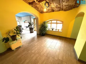 Prodej rodinného domu, Hevlín, 250 m2