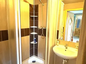 Prodej rodinného domu, Hevlín, 250 m2