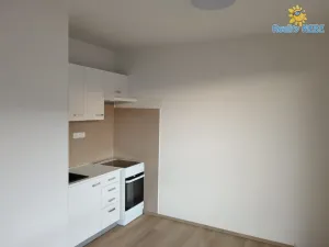 Pronájem bytu 2+kk, Kralupy nad Vltavou, Nádražní, 40 m2