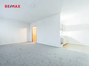 Prodej bytu 1+kk, Kladno, Americká, 34 m2