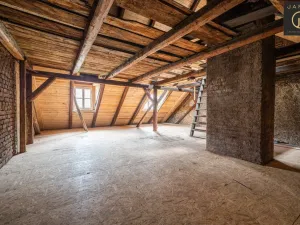 Prodej ubytování, Jáchymov, náměstí Republiky, 220 m2
