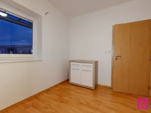 Pronájem bytu 2+kk, Břeclav, třída 1. máje, 57 m2