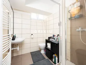 Pronájem bytu 2+kk, Brno, Hostislavova, 43 m2