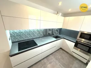 Prodej bytu 2+1, Zliv, Zahradní, 60 m2