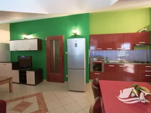 Prodej vícegeneračního domu, Vodice, Chorvatsko, 1230 m2