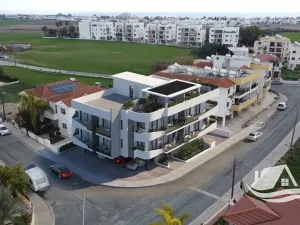 Prodej bytu 3+kk, Larnaka, Kypr, 75 m2