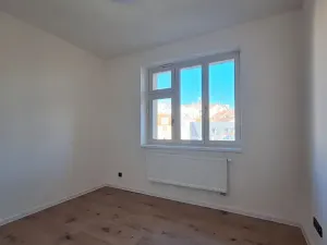 Pronájem bytu 2+kk, Praha - Vršovice, Rybalkova, 47 m2