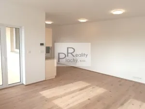 Prodej bytu 2+kk, Hevlín, 67 m2