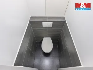 Prodej bytu 2+1, Praha - Malešice, Počernická, 51 m2