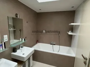 Pronájem bytu 3+kk, Praha - Holešovice, Komunardů, 109 m2