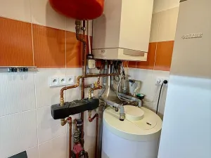 Pronájem rodinného domu, Jesenice - Zdiměřice, Skřivanová, 345 m2