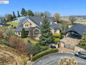 Pronájem rodinného domu, Jesenice - Zdiměřice, Skřivanová, 345 m2