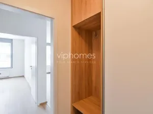 Pronájem bytu 2+kk, Praha - Jinonice, Walterovo náměstí, 50 m2