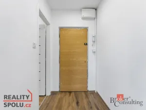 Prodej bytu 1+1, Hradec Králové - Nový Hradec Králové, Pod Zámečkem, 32 m2