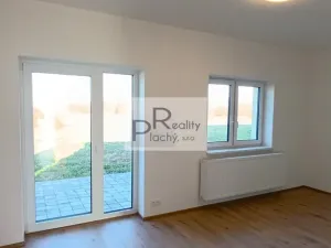 Prodej bytu 2+kk, Hevlín, 56 m2