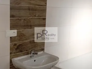 Prodej bytu 2+kk, Hevlín, 56 m2