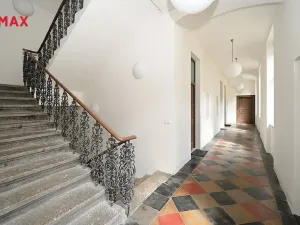 Pronájem bytu 1+1, Praha - Smíchov, Pivovarská, 56 m2