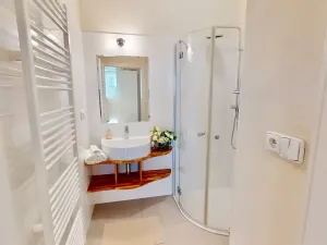 Prodej bytu 2+1, Praha - Holešovice, U Uranie, 55 m2