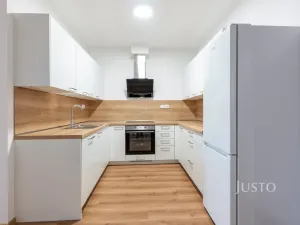 Pronájem bytu 2+kk, Staré Město, Hradišťská, 57 m2