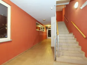 Pronájem bytu 1+kk, Praha - Kamýk, Mariánská, 31 m2