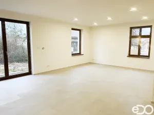 Pronájem bytu 4+kk, Praha, K Uhříněvsi, 90 m2