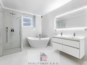 Prodej bytu 4+kk, Praha - Komořany, Pod lesem, 127 m2