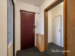 Pronájem bytu 3+1, Praha - Kobylisy, Taussigova, 67 m2